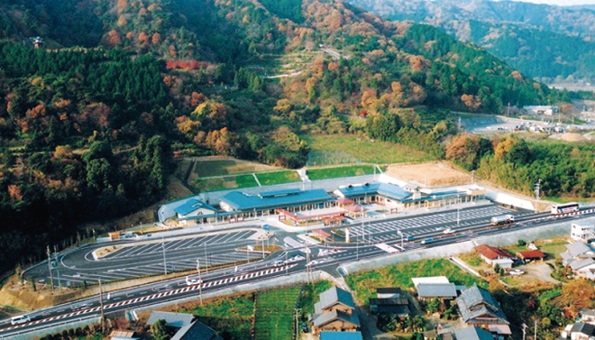 道の駅 月見の里 南濃